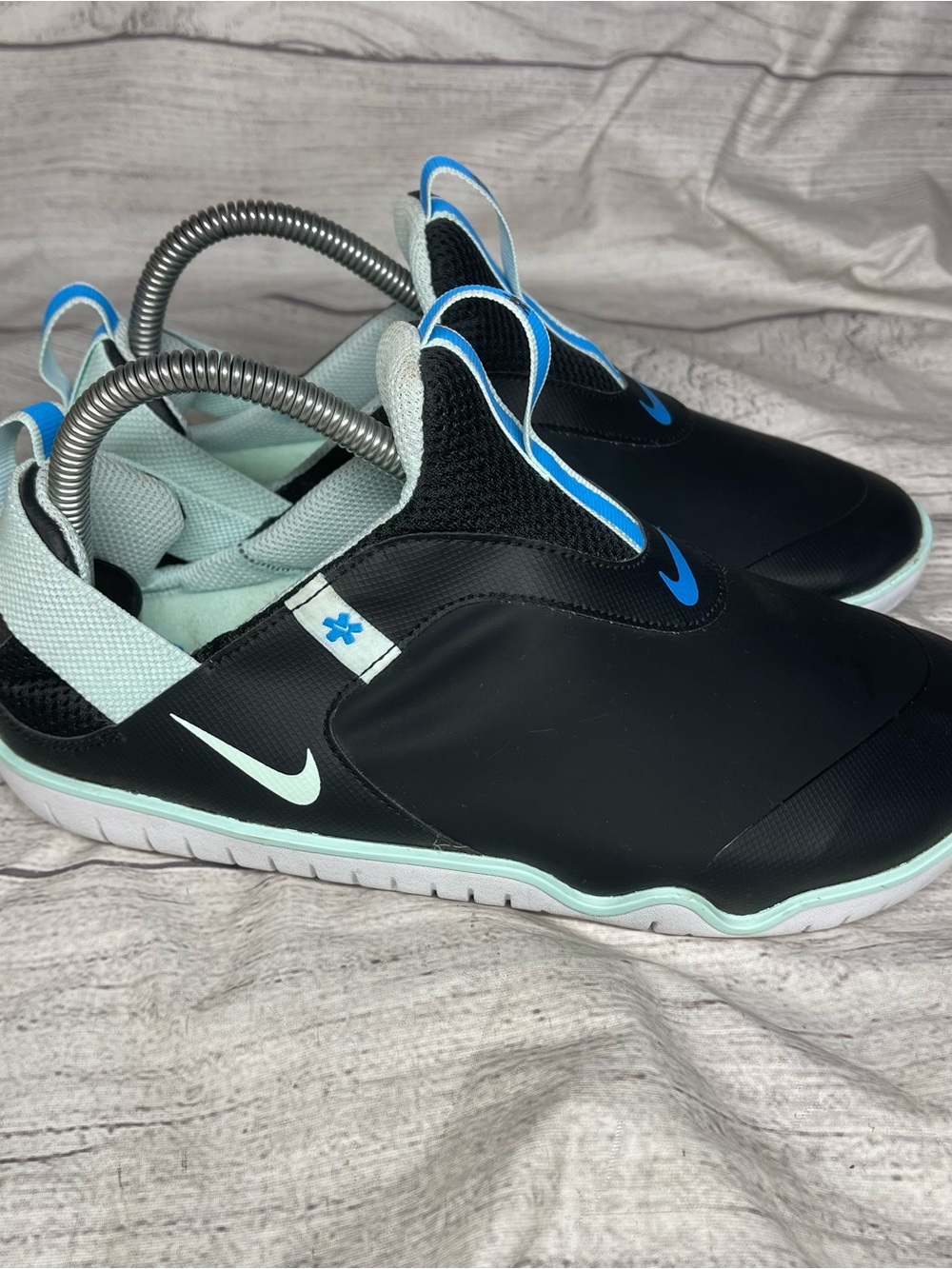 Nike Zoom Pulse Men 7 Women 8.5 Black Slip On Shoes